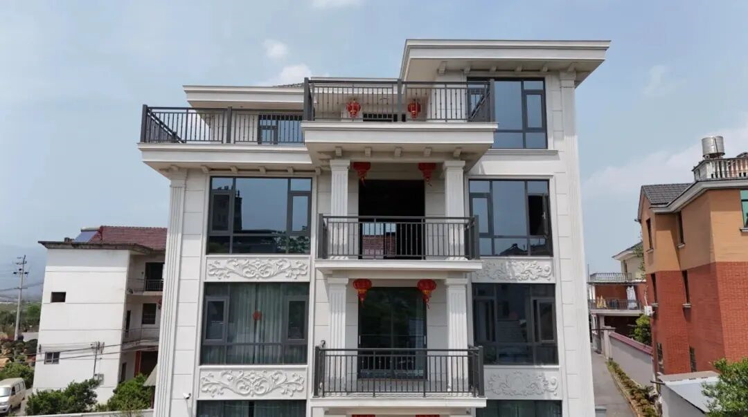 1761788036118492.jpg 640.jpg